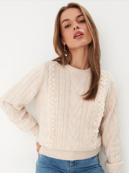 pulovere femei tricotate cu modele decorative